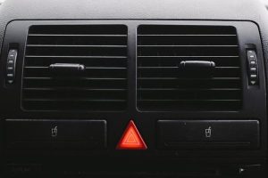 Cara Menggunakan Lampu Hazard Hanya Dalam Kondisi Darurat Panduan Lengkap Untuk Keselamatan Di Jalan